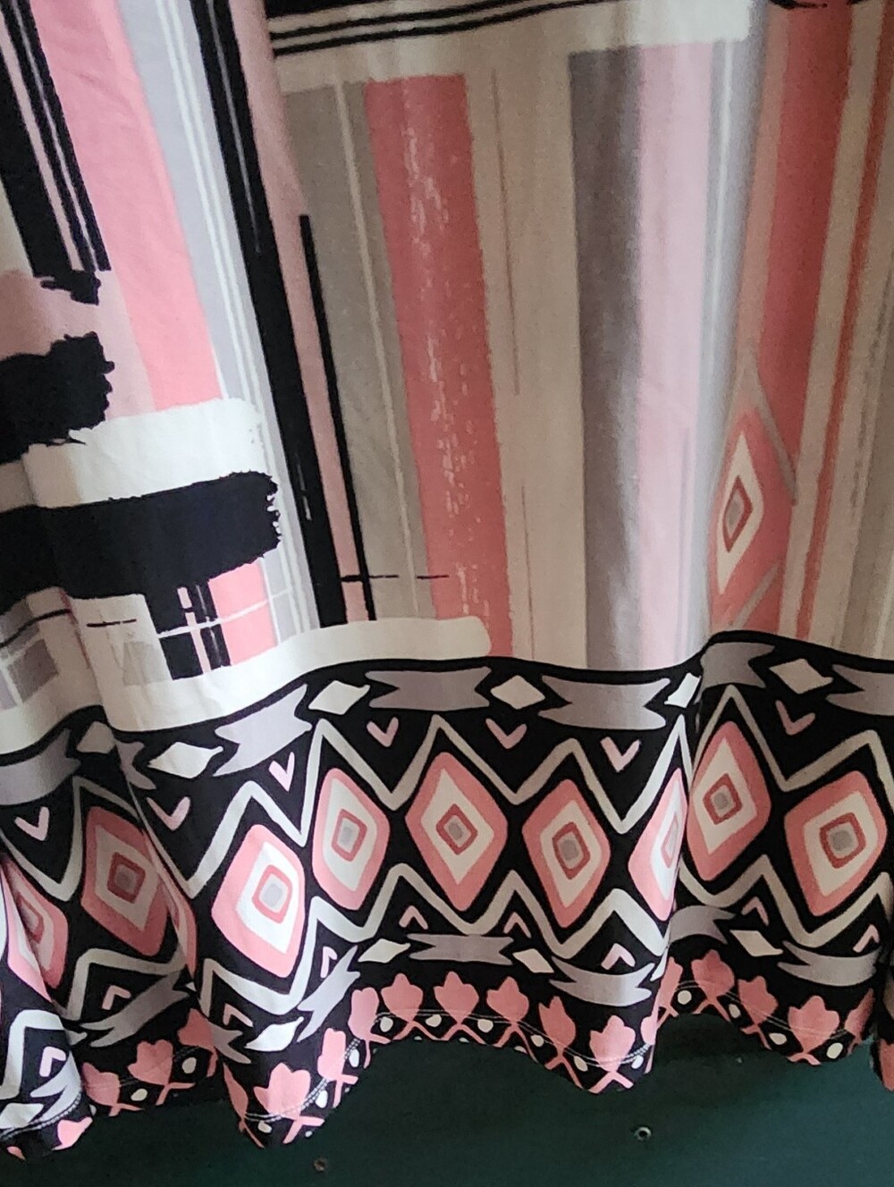 Avenue Pink & Black Geometric Sleeveless Tunic Top/Mini Dress Cutout Sz 24/26 - Picture 3 of 3